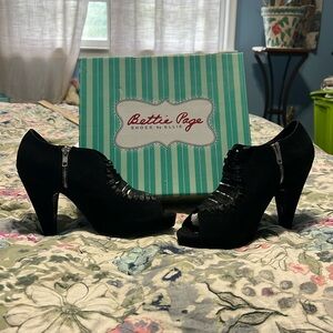 NIB Bettie Paige lace up booties